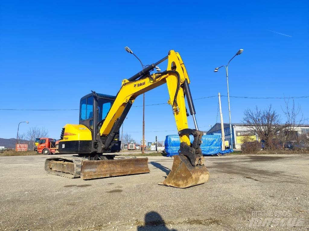 Bobcat E 50 소형 굴삭기 7톤 미만