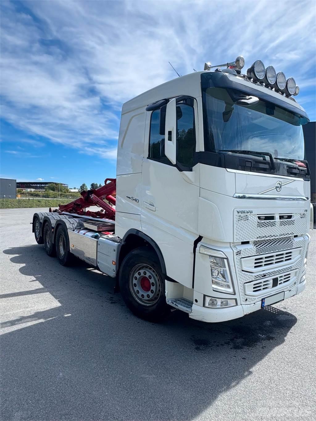 Volvo FH 540 8X4 훅 리프트 트럭