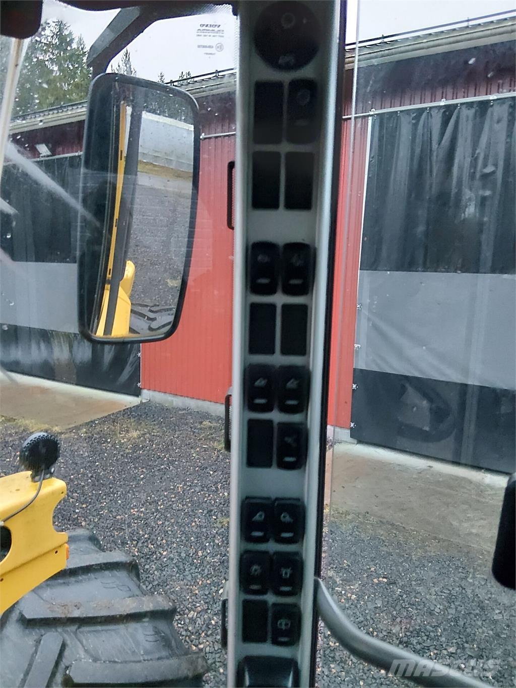 Volvo L90F  휠로우더