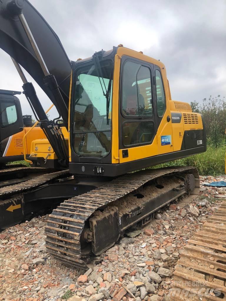 Volvo EC 210 D 대형 굴삭기 29톤 이상