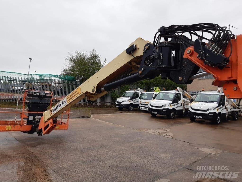 JLG 1500 SJ 견인식 전동이동 리프트