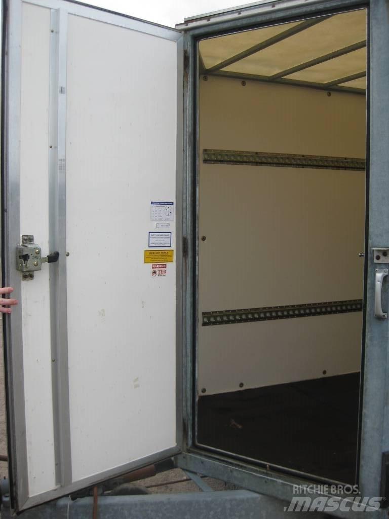 Ifor Williams BV105 박스 바디 트레일러