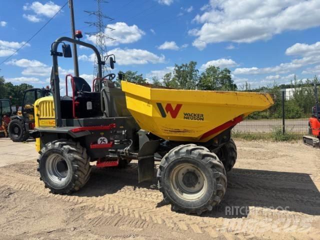 Wacker Neuson DW 60 건설현장 덤프트럭