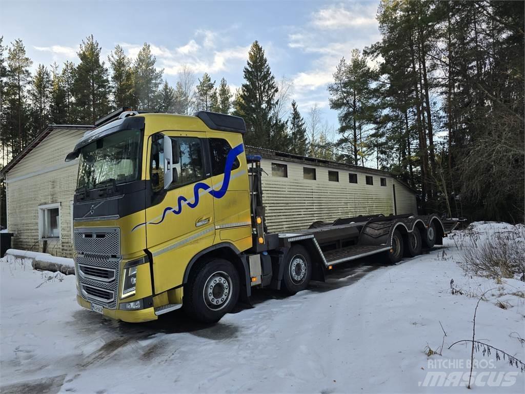 Volvo FH 16 750 산림 기계 운반 트럭