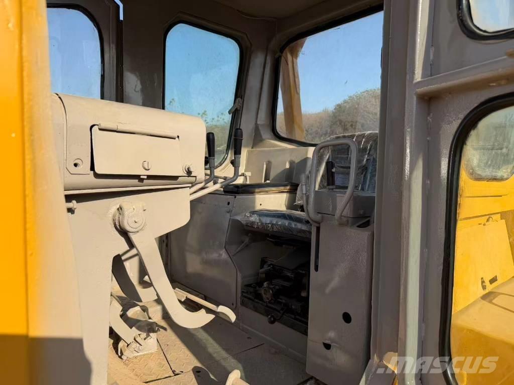 CAT D8K 크롤러 도저