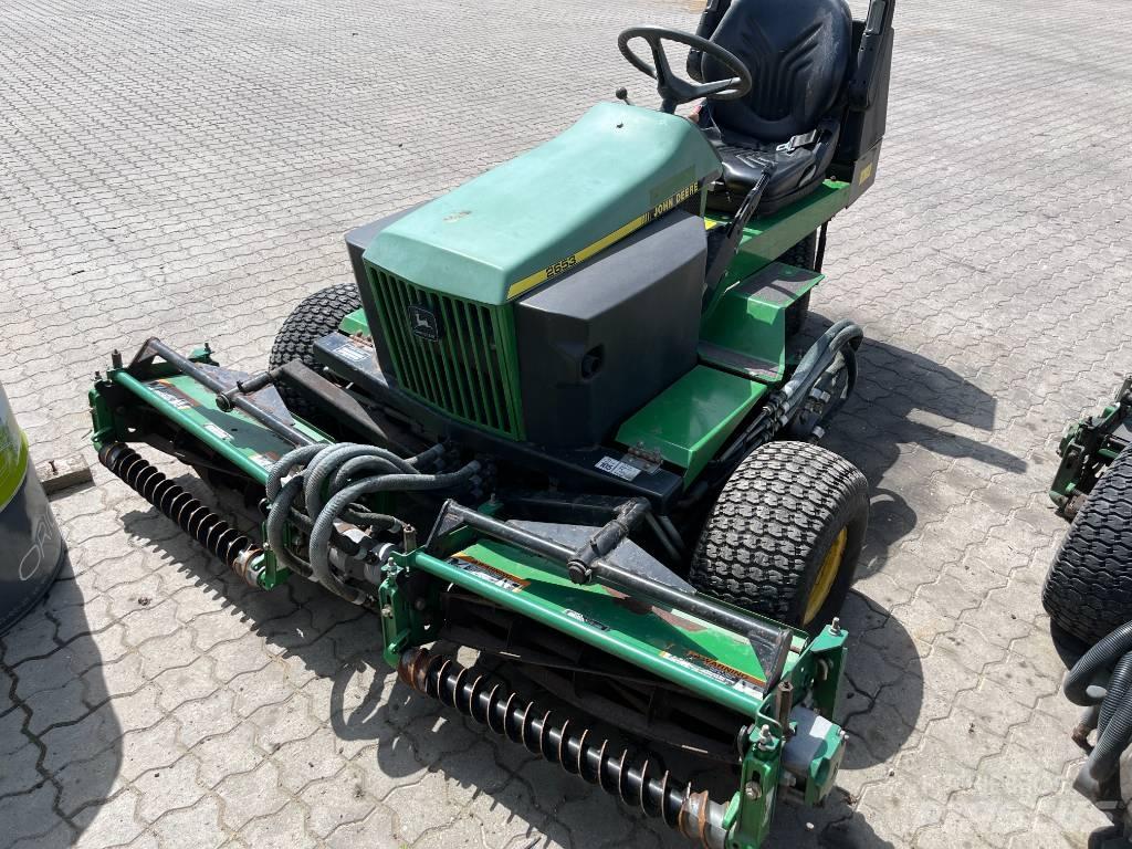 John Deere 2653 탑승형 잔디깎기