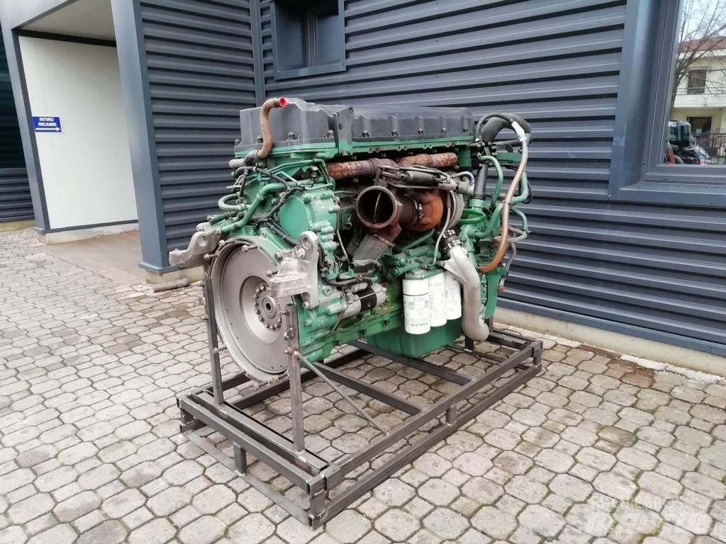 Volvo D16C 엔진