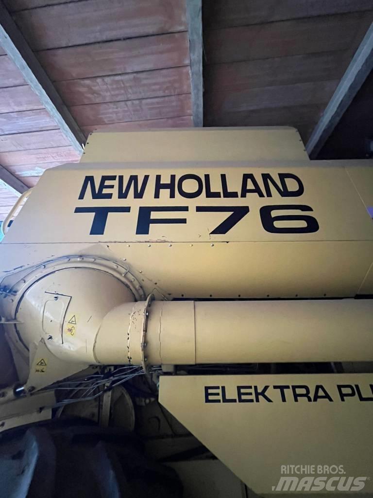 New Holland TF 76 콤바인 수확기