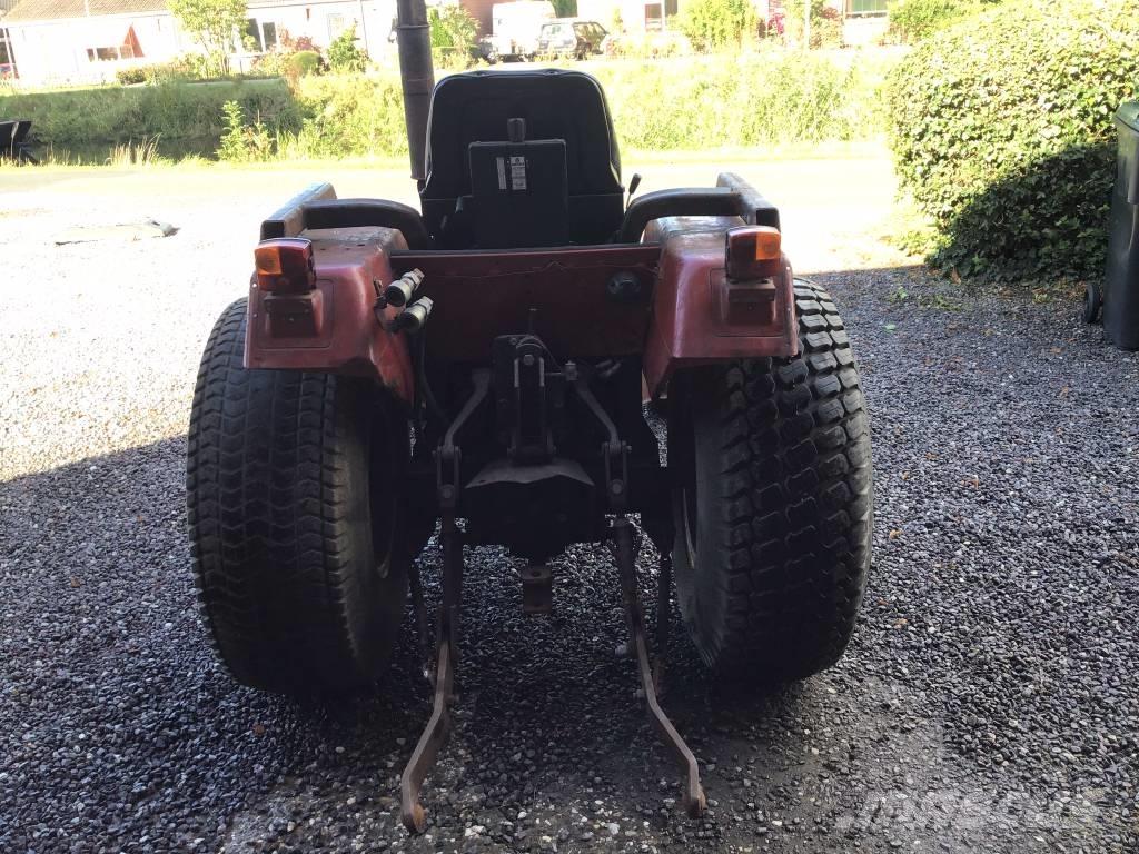 Case IH 255 트랙터