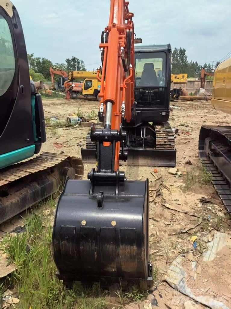Doosan DX 60 대형 굴삭기 29톤 이상