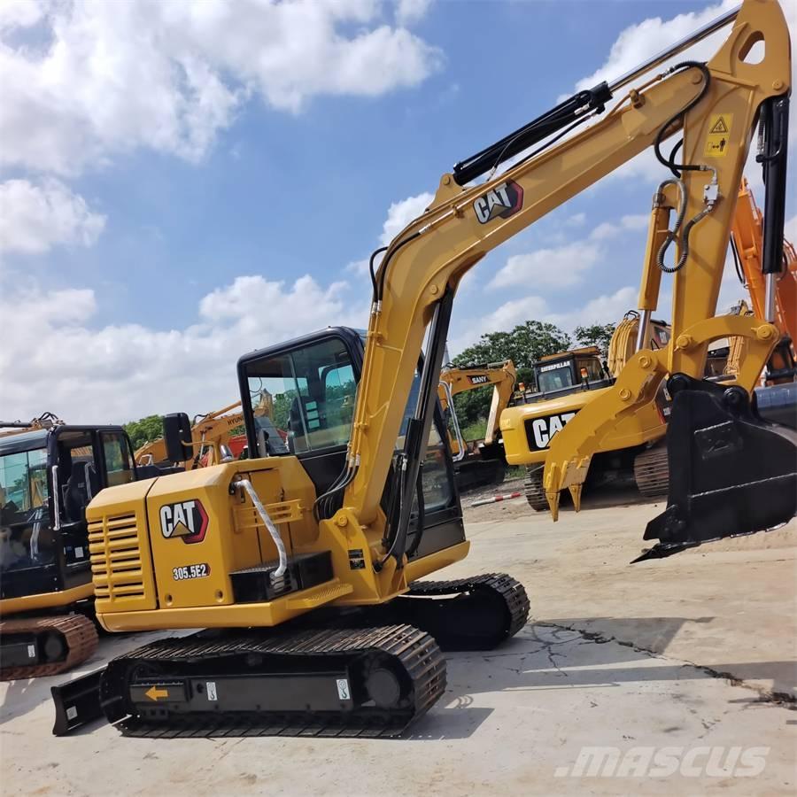 CAT 305.5 E 소형 굴삭기 7톤 미만