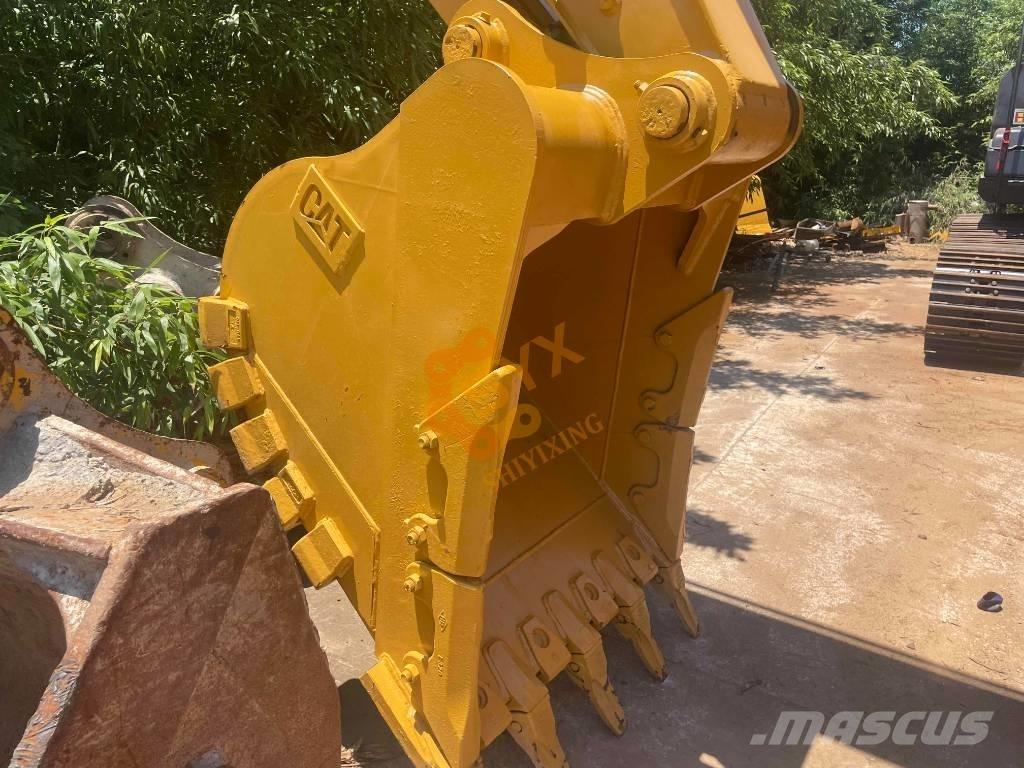 CAT CAT320GC 대형 굴삭기 29톤 이상