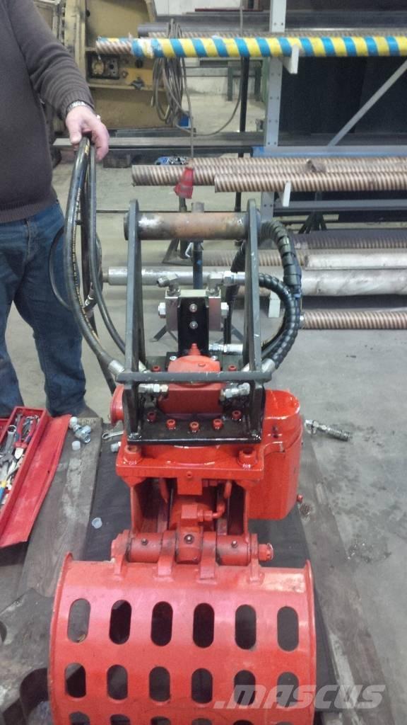 Husqvarna DXR 140 파쇄용 굴삭기