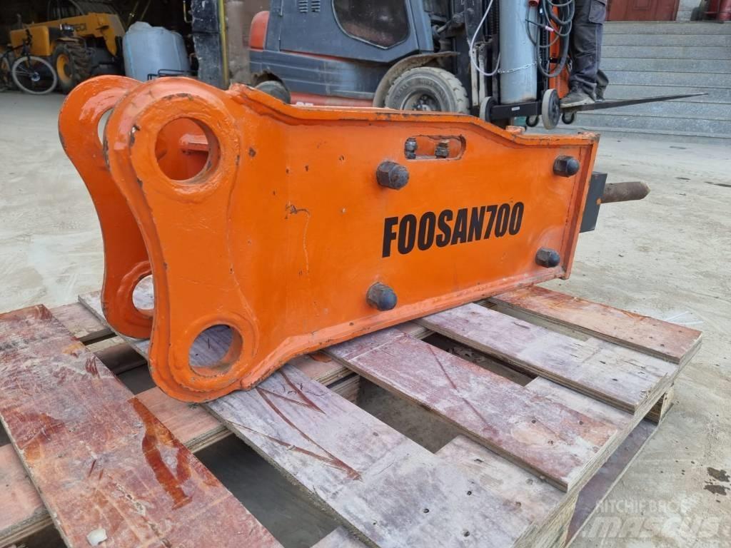  Foosan 700 브레이커