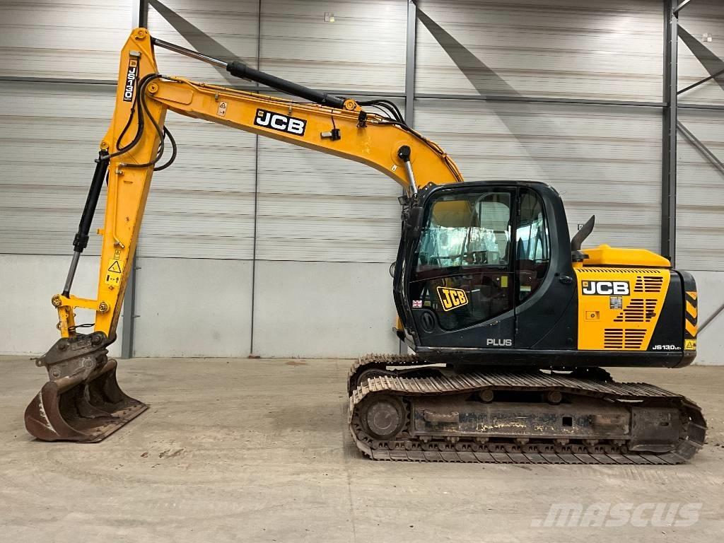 JCB JS 130 LC 대형 굴삭기 29톤 이상
