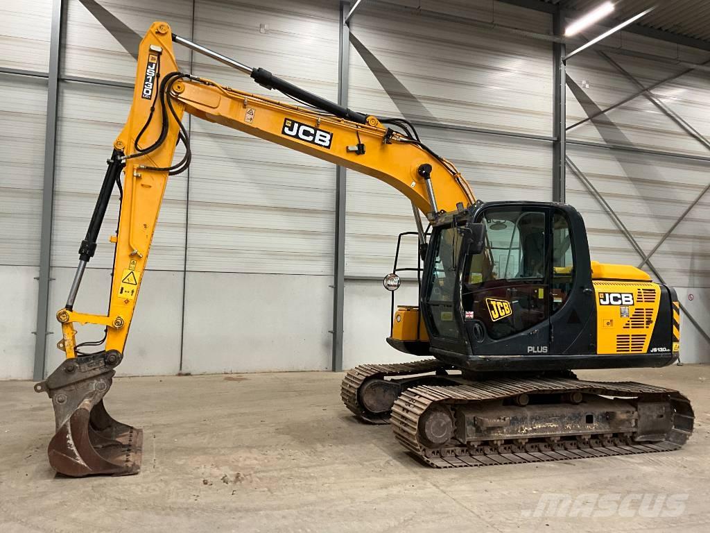 JCB JS 130 LC 대형 굴삭기 29톤 이상