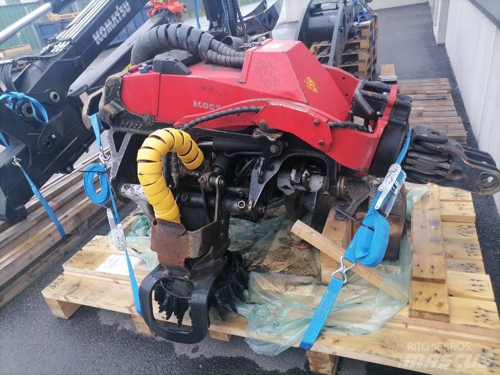 Komatsu C 124 원목 하베스터