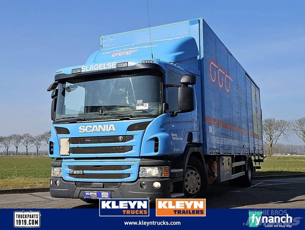 Scania P250 탑차 트럭