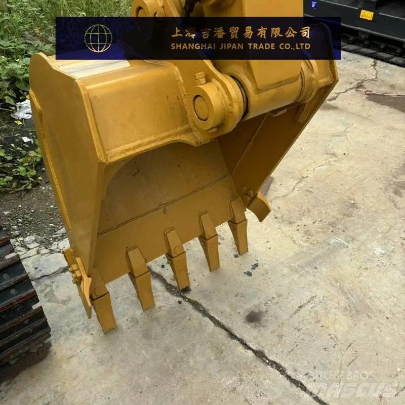 CAT 305.5 E 소형 굴삭기 7톤 미만