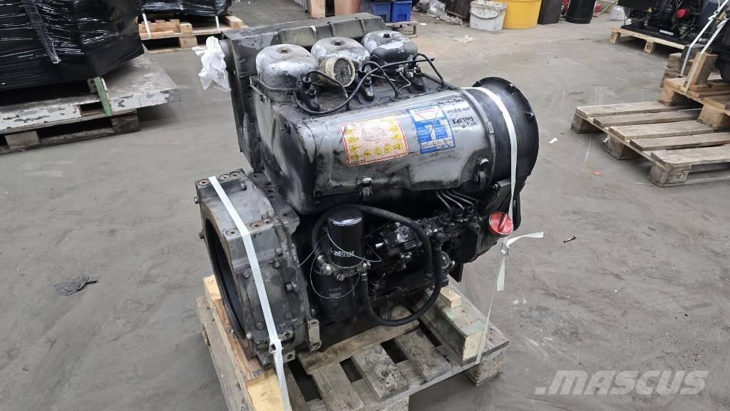 Deutz F3L912 엔진