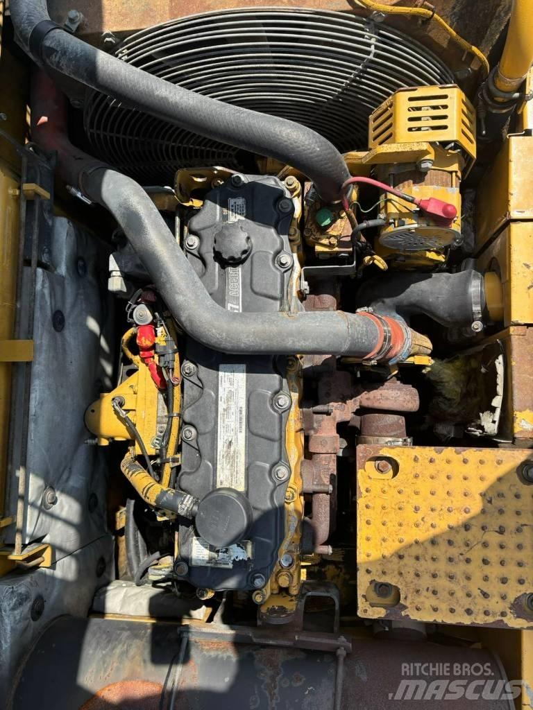 CAT 325 D L 대형 굴삭기 29톤 이상