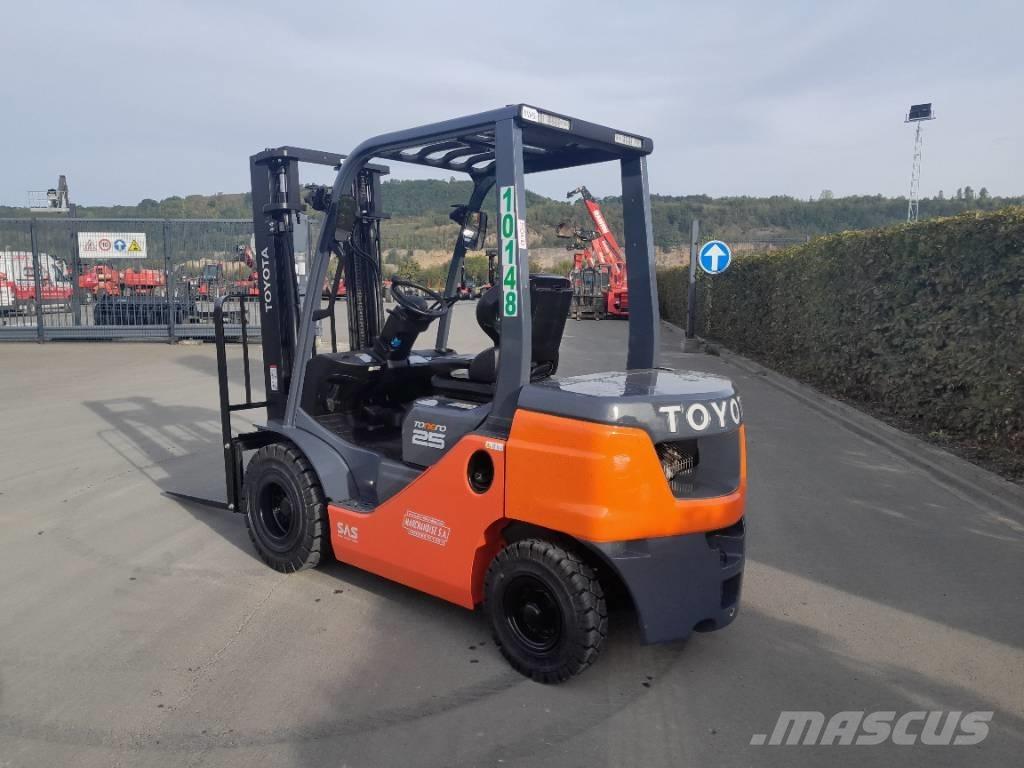 Toyota 52-8 FDF 25 디젤 지게차