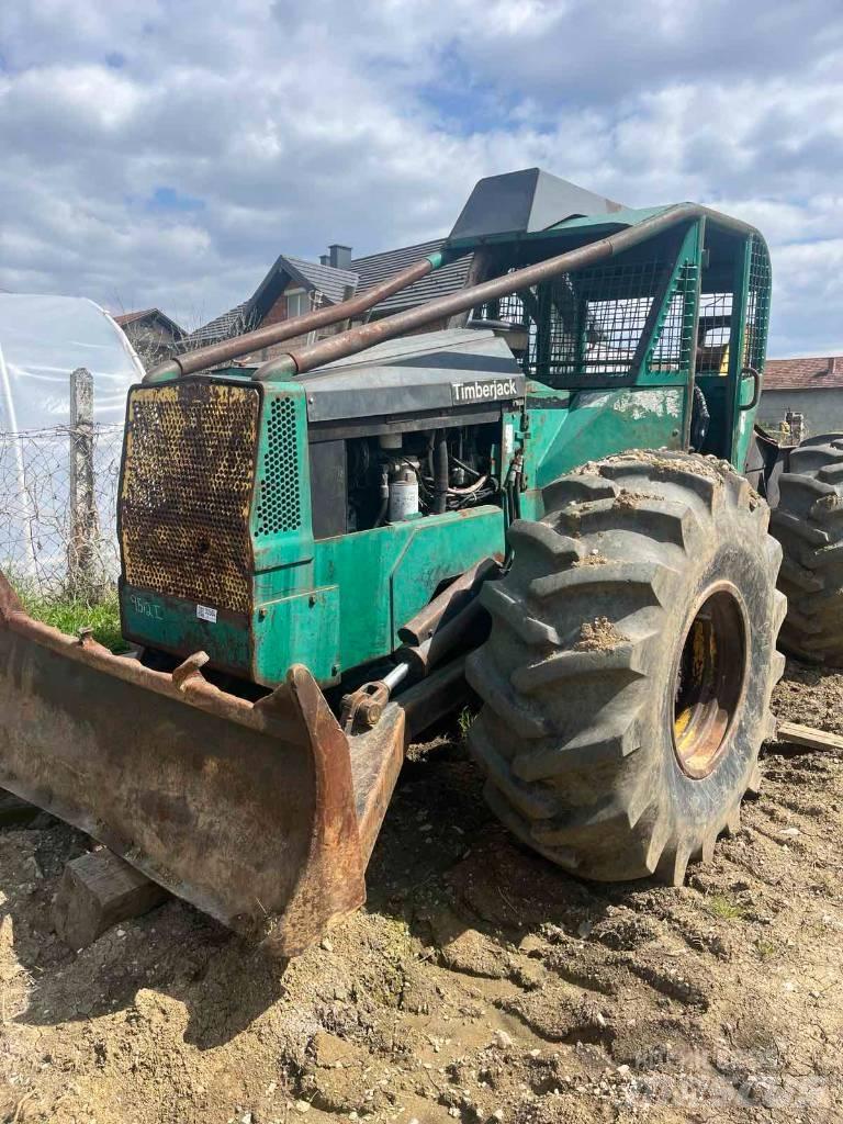 Timberjack 240A 목재스키더