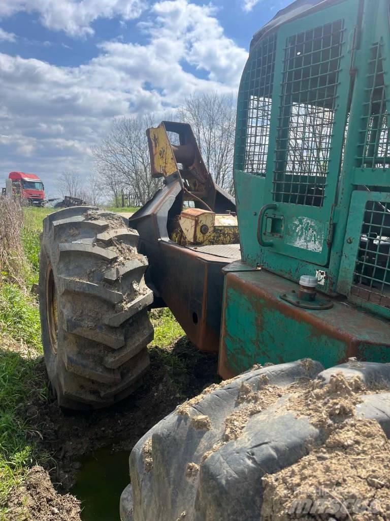 Timberjack 240A 목재스키더