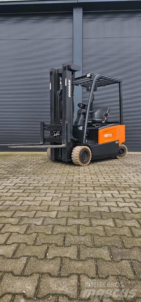 Doosan B 18 X-7 전동 지게차