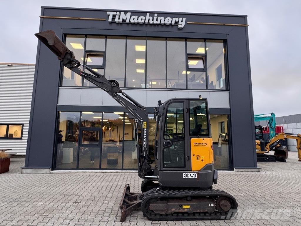 Volvo ECR 25 D 소형 굴삭기 7톤 미만