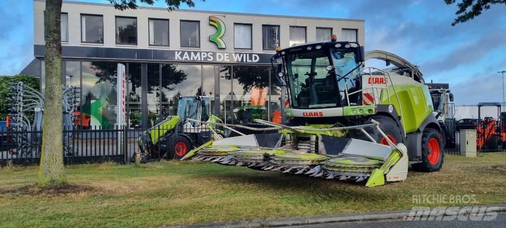 CLAAS Orbis 600 자동 초지기계