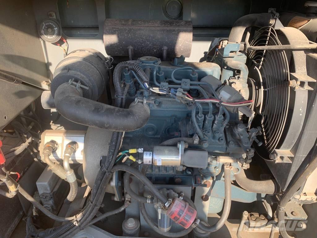 SkyJack SJ 6832 RT 가위형 리프트