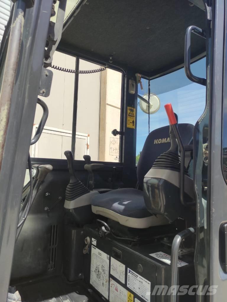 Komatsu PC 45 MR-3 소형 굴삭기 7톤 미만