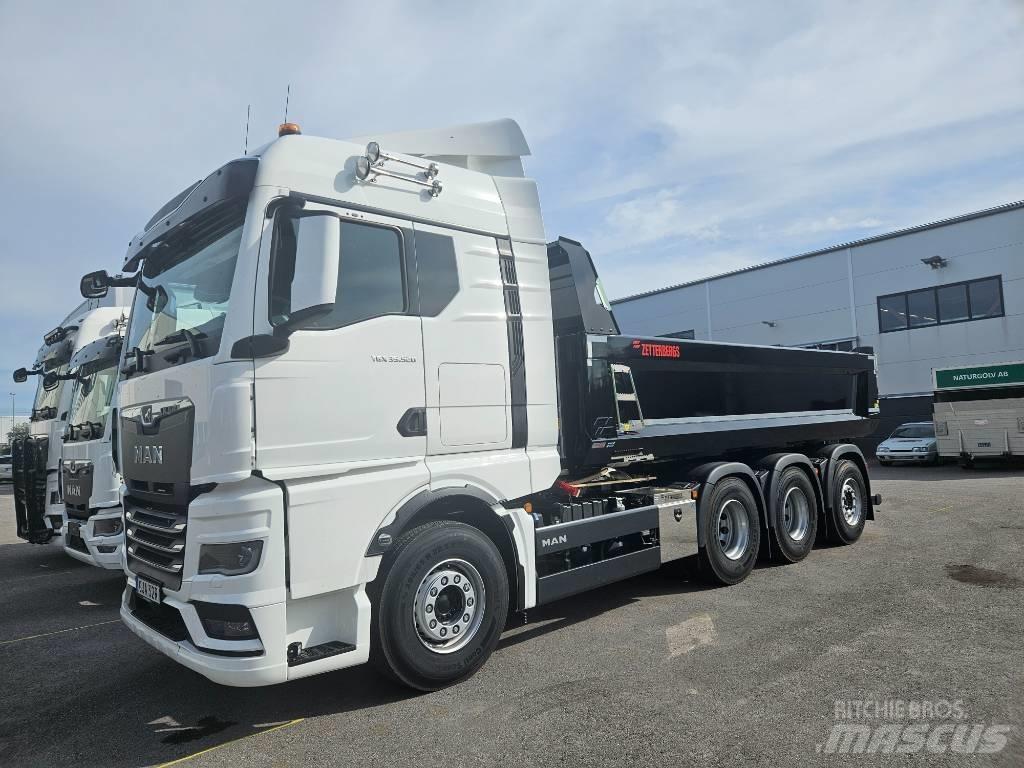 MAN TGX 35.510 8x4-4 덤프 트럭