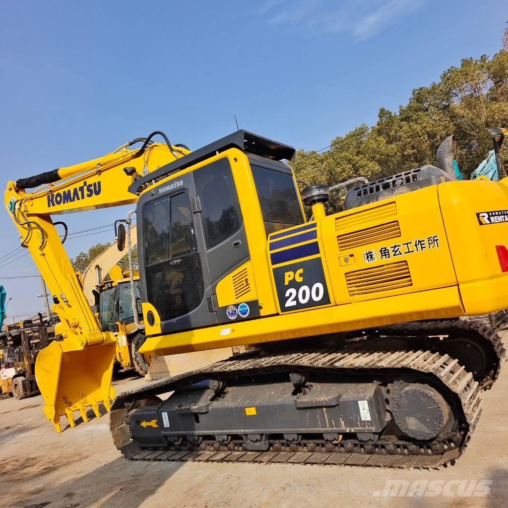 Komatsu PC 200 대형 굴삭기 29톤 이상