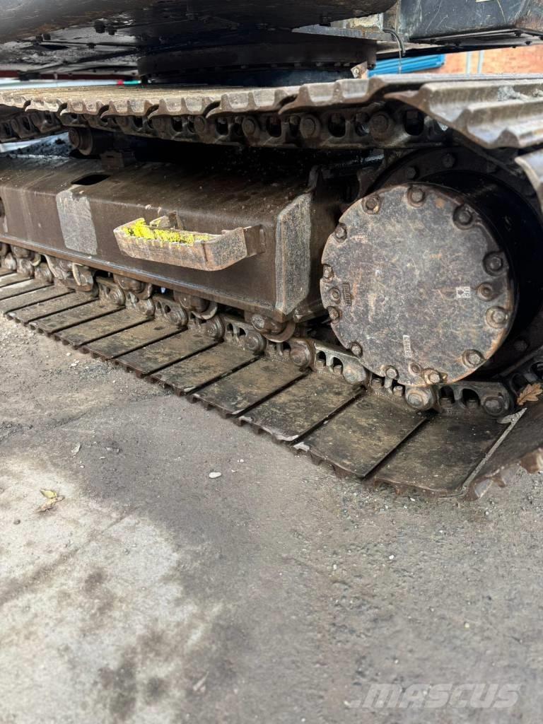 Hitachi ZX 135 US 대형 굴삭기 29톤 이상