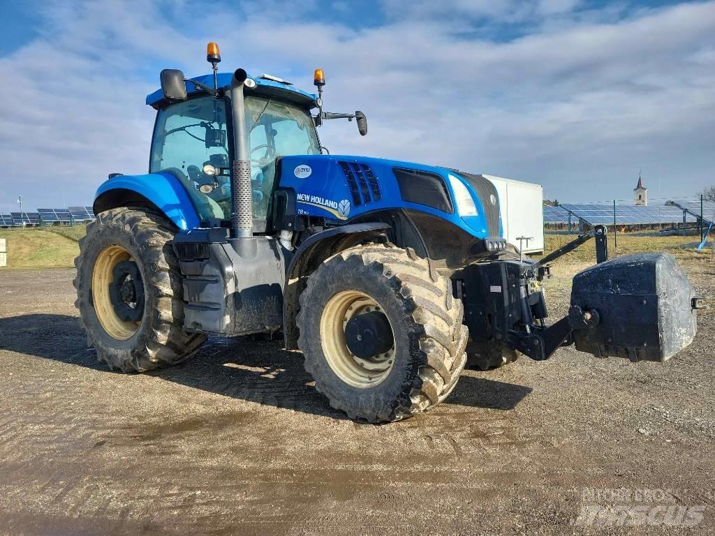 New Holland T 8.360 트랙터