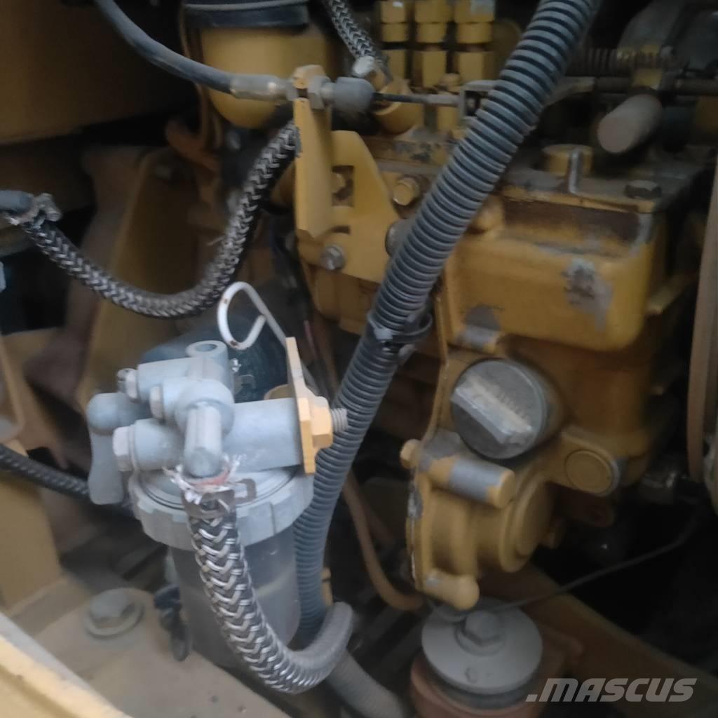 CAT 302CR 소형 굴삭기 7톤 미만