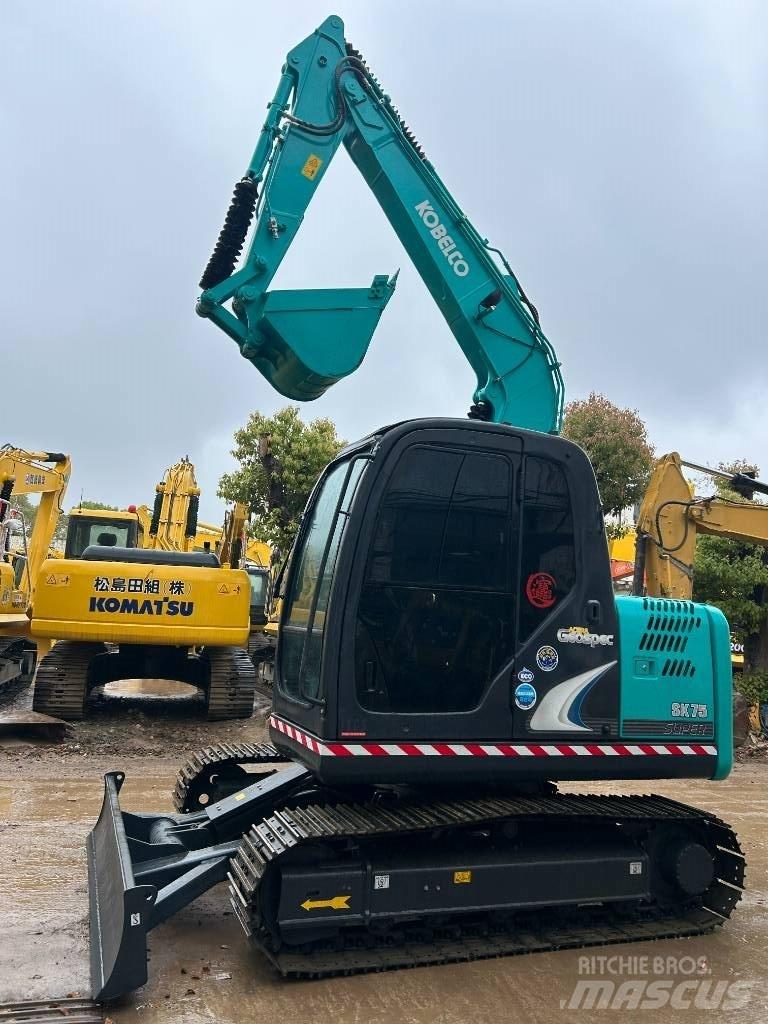 Kobelco SK 75 소형 굴삭기 7톤 미만
