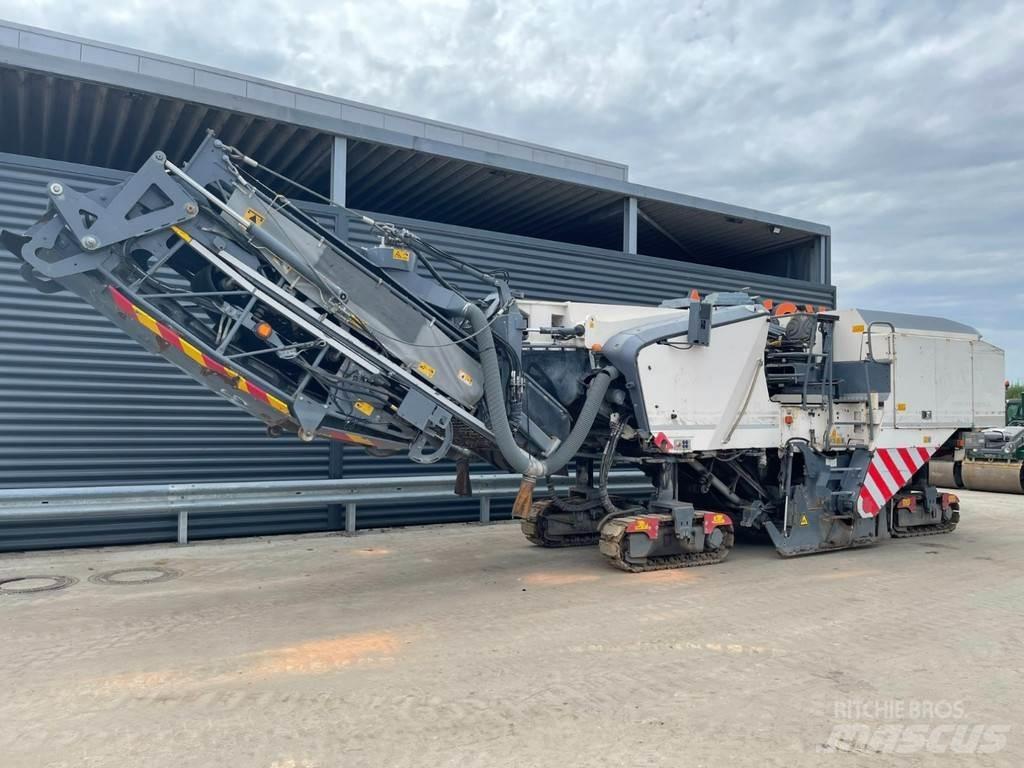 Wirtgen W 210 아스팔트 콜드 밀링 기계