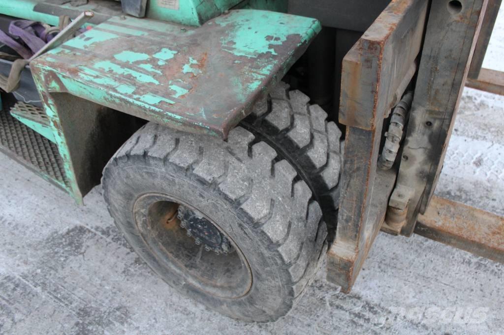 Mitsubishi FD 70 디젤 지게차