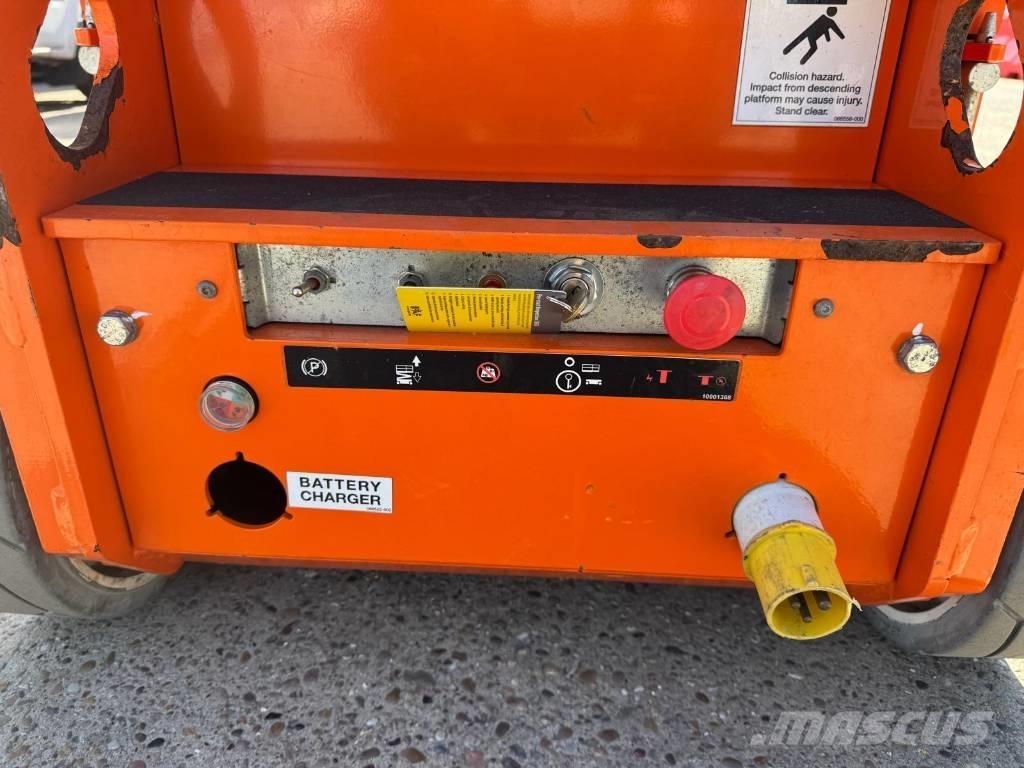 Snorkel TM 16E 인원/화물 앨리베이터