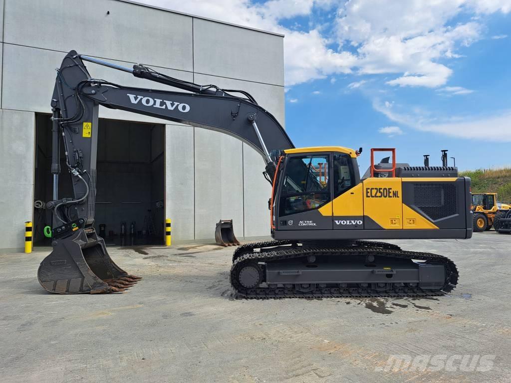 Volvo EC250ENL 대형 굴삭기 29톤 이상