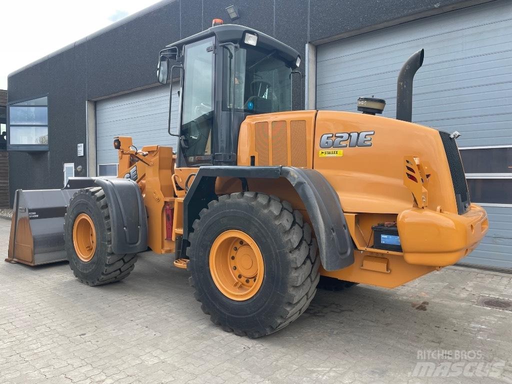 CASE 621E  휠로우더