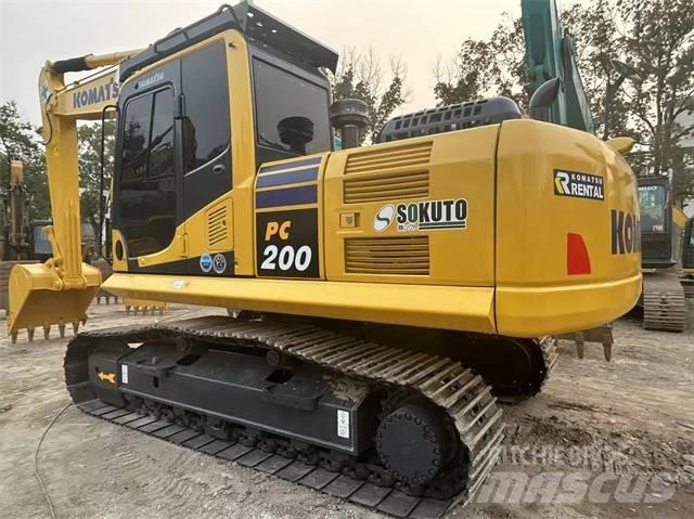 Komatsu PC 200-8 대형 굴삭기 29톤 이상