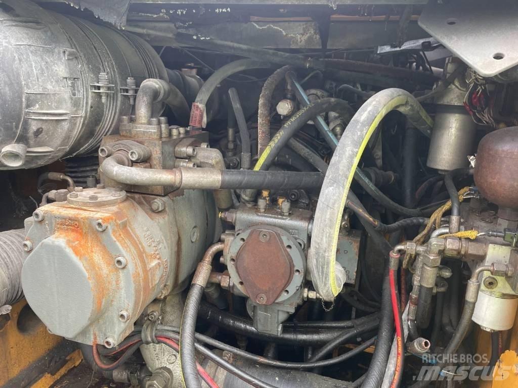 Liebherr A 944 C HD 폐기물/산업 처리기