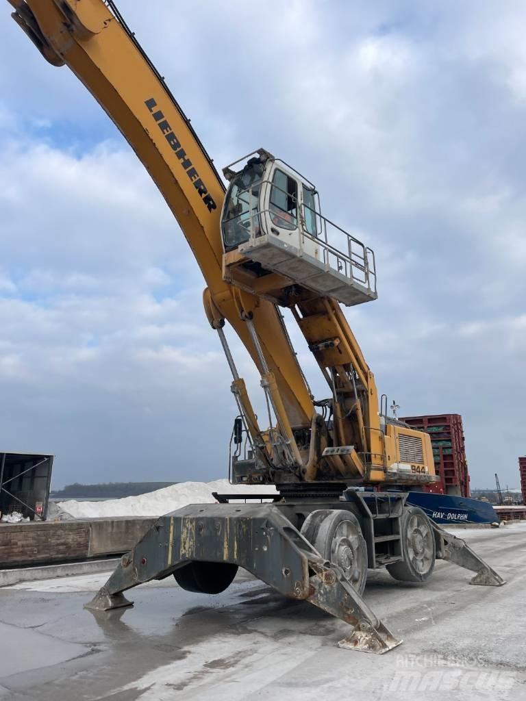 Liebherr A 944 C HD 폐기물/산업 처리기