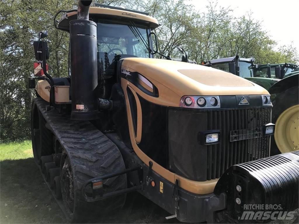 Challenger MT865E 궤도식 로우더