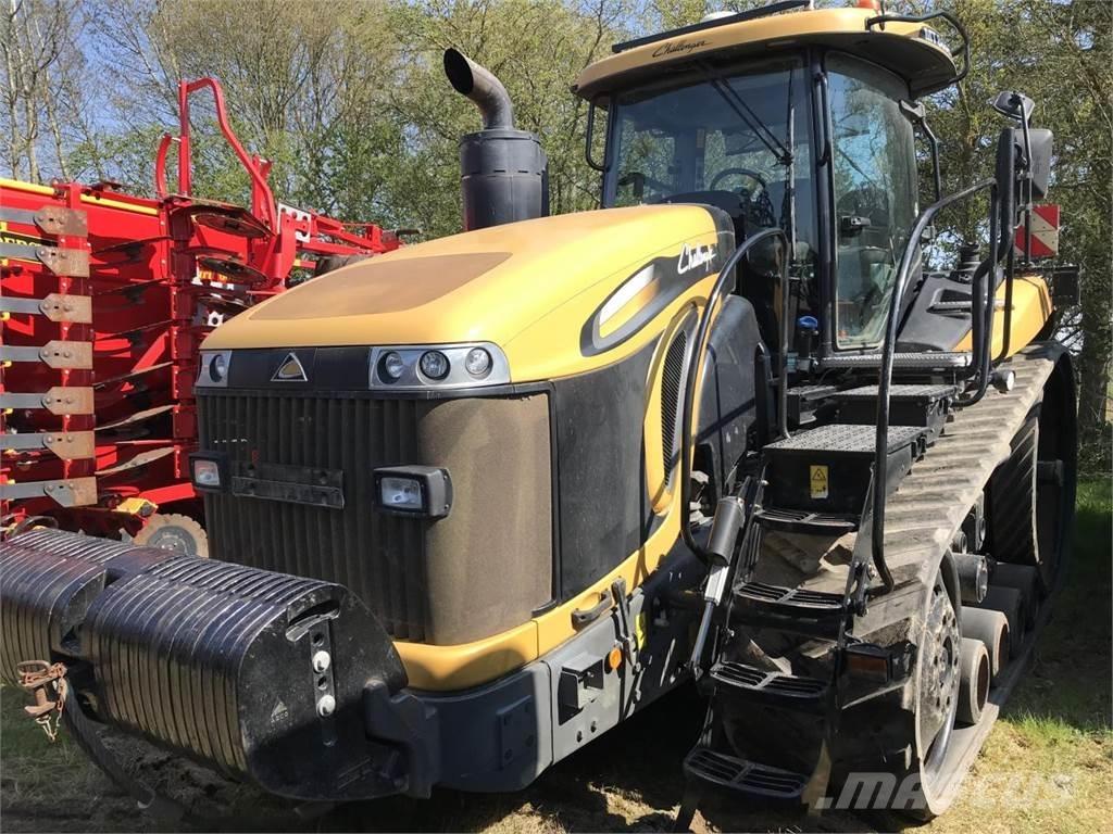 Challenger MT865E 궤도식 로우더