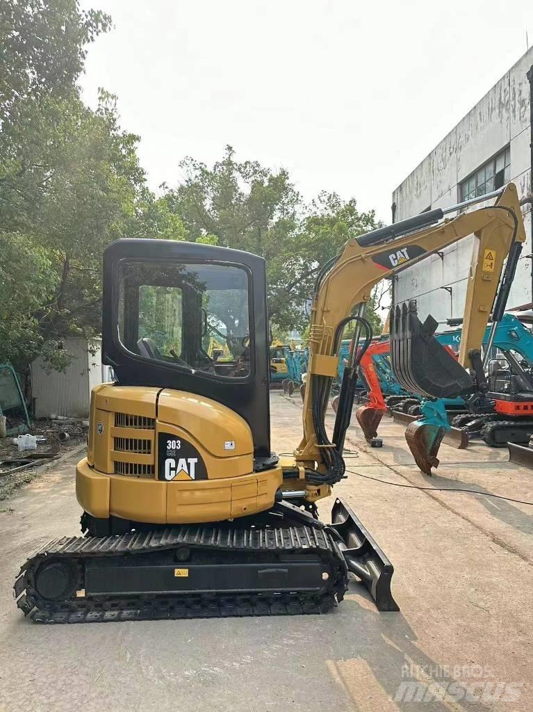 CAT 303 대형 굴삭기 29톤 이상